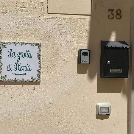 아파트 La Grotta Di Ilenia *